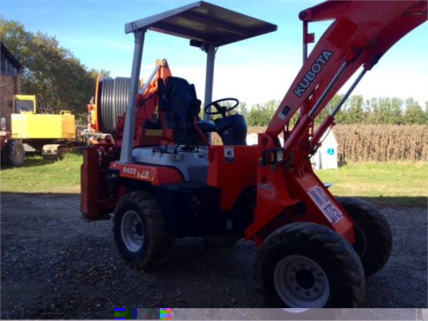 Tractor kubota R 420