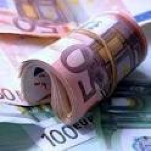  Oferta de préstamo a particulares y empresas