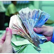 ayuda y asistencia a personas en necesidad financiera.