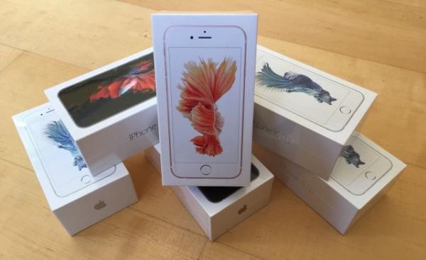 Apple iPhone 6s Plus 128GB $450