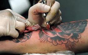 CURSO DE TATUAJE Y PIERCING con prácticas, matrícula GRATIS. 