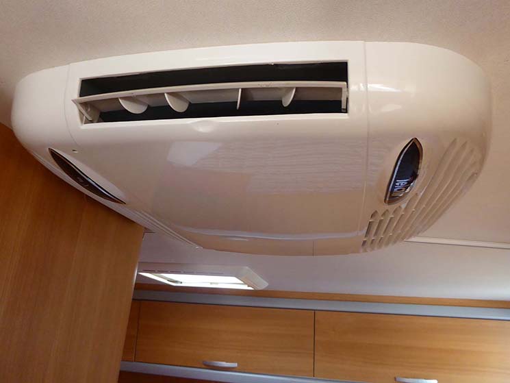 AUTOCARAVANA BENIMAR SPORT 245