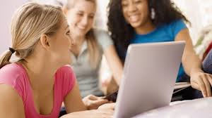 Estamos buscando recepcionistas y personal de hotel 