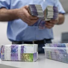 A SU ATENCIÓN HIZO DINERO PARA MANTENERSE A SÍ MISMO